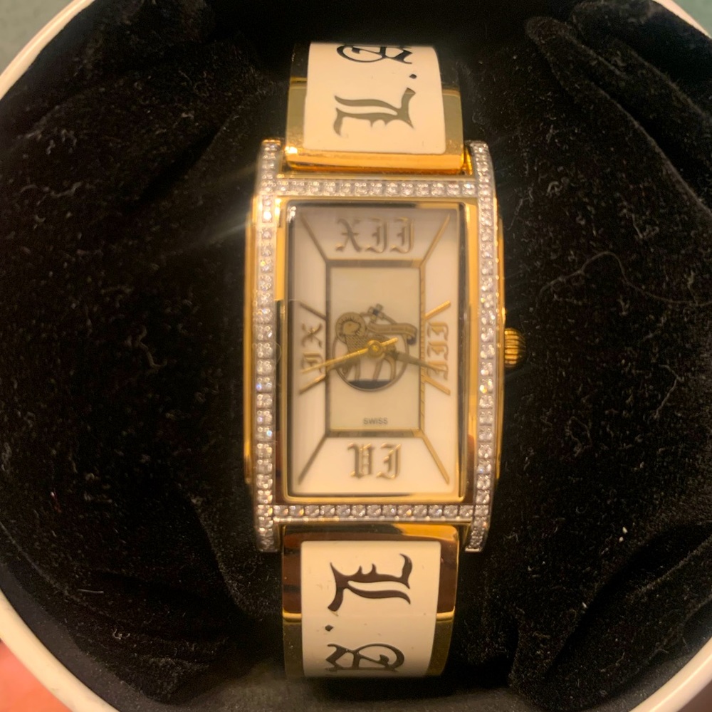 Gwen Stefani’s LAMB Watch